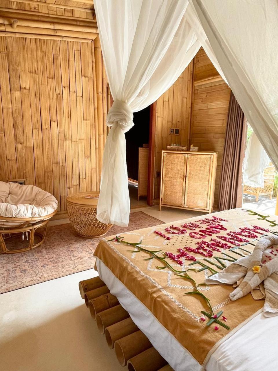 Nusava Boutique Hotel Sakti Kültér fotó